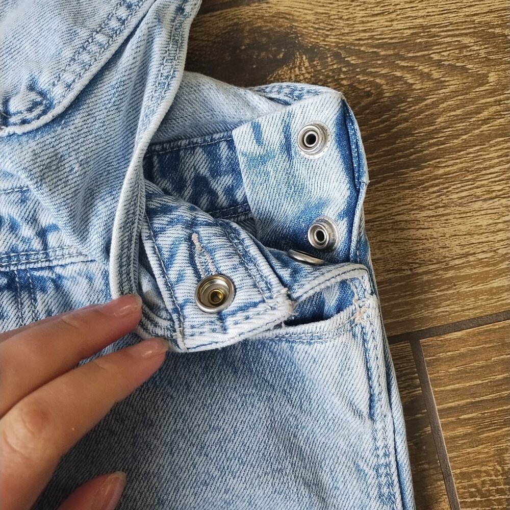 Kids Old Navy Light Wash Denim Overall Dress | Size US XS (5) - Picture 11 of 16